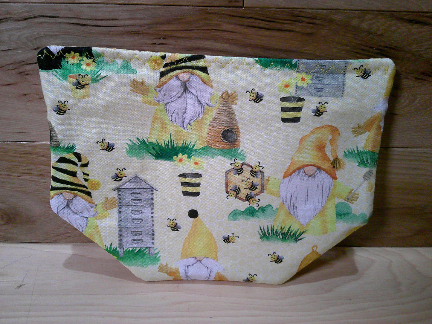 Bee Gnomes w/ honeycomb ~ project bags