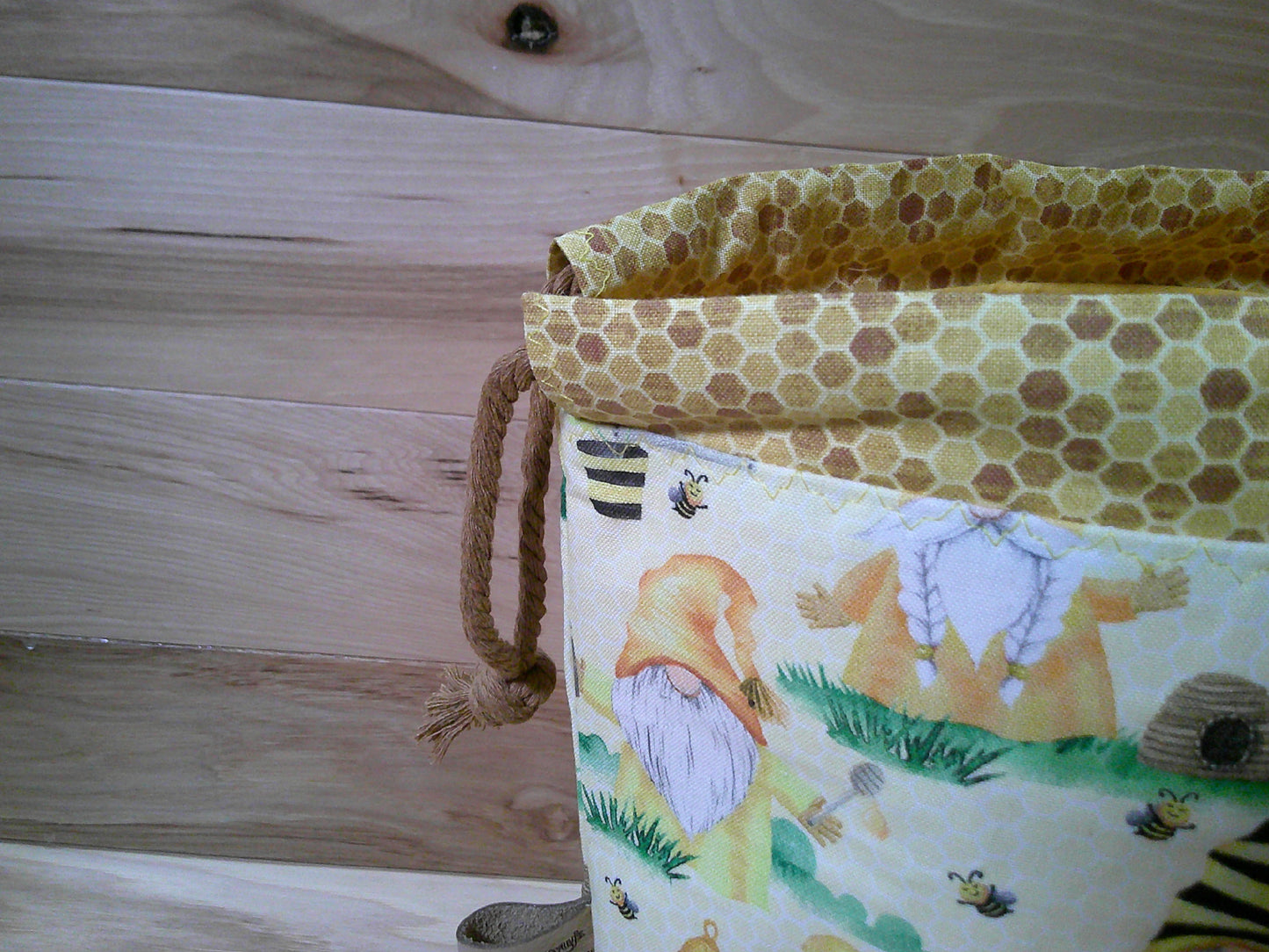 Bee Gnomes w/ honeycomb ~ project bags