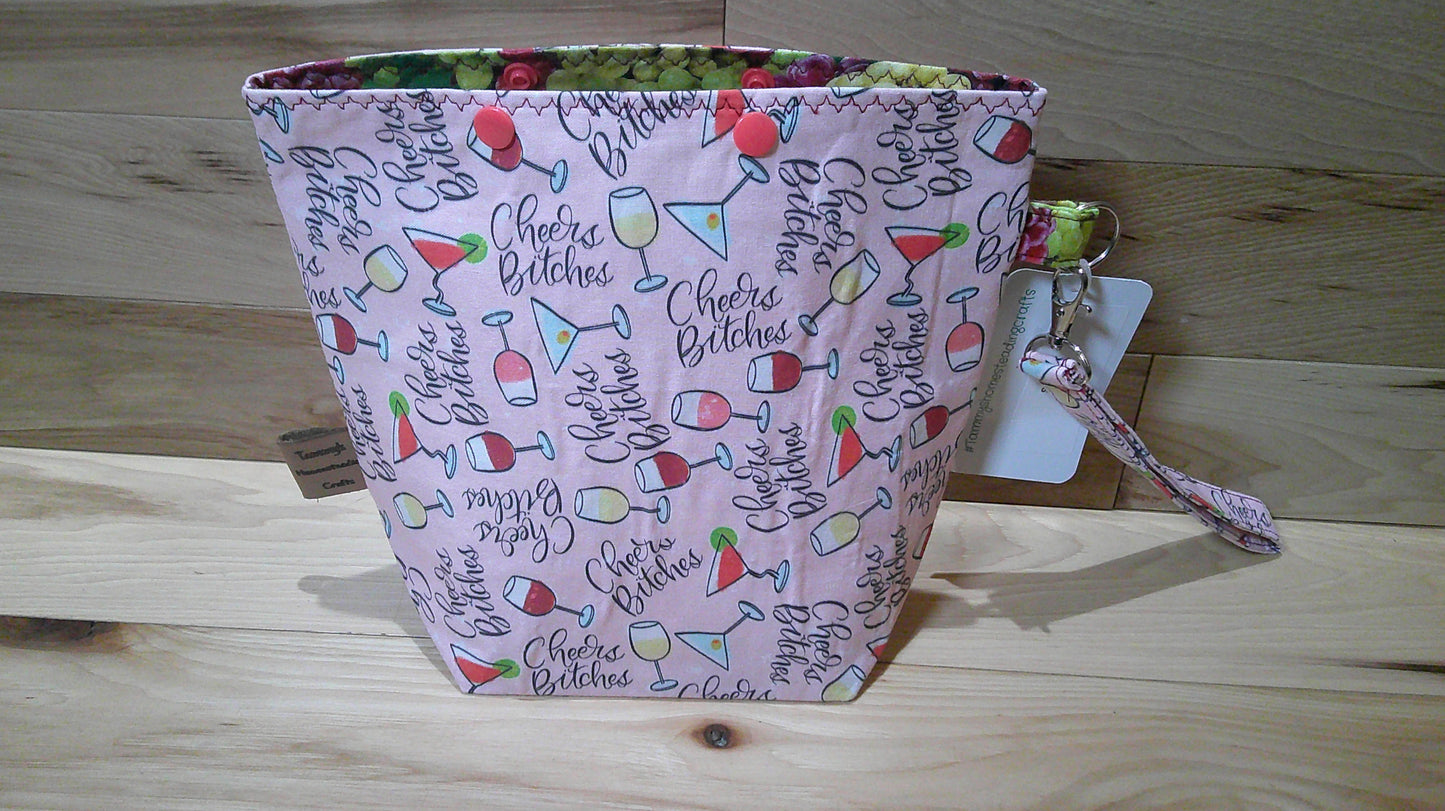 Wine bottles w/ grapes ~ project bags