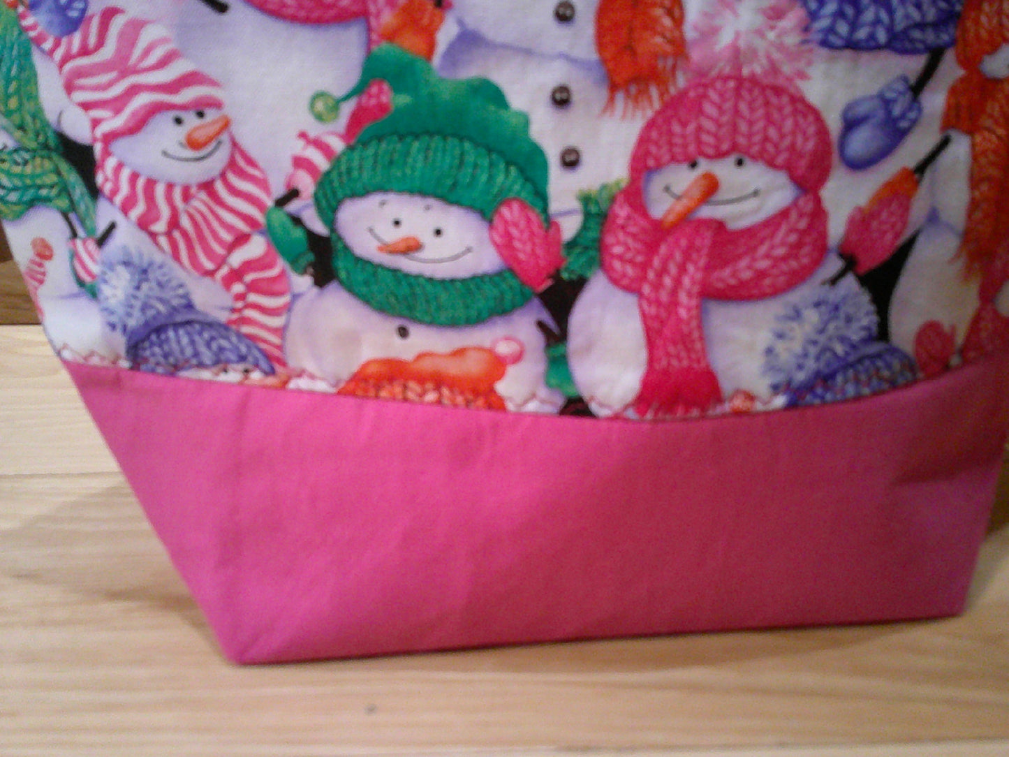 Snowman w/ colored scarves project bags