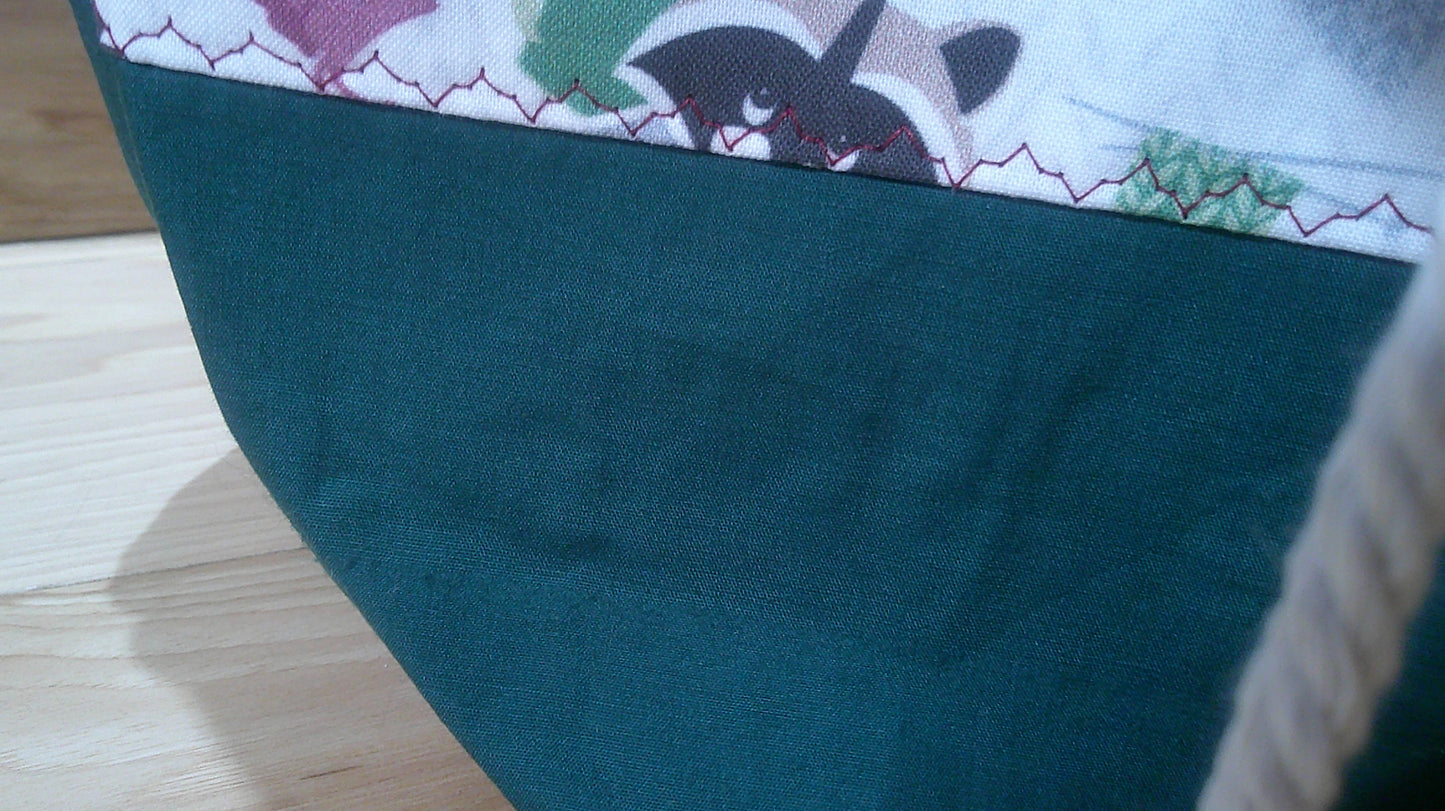 Knitting Raccoon w/ hunter green & gray project bags