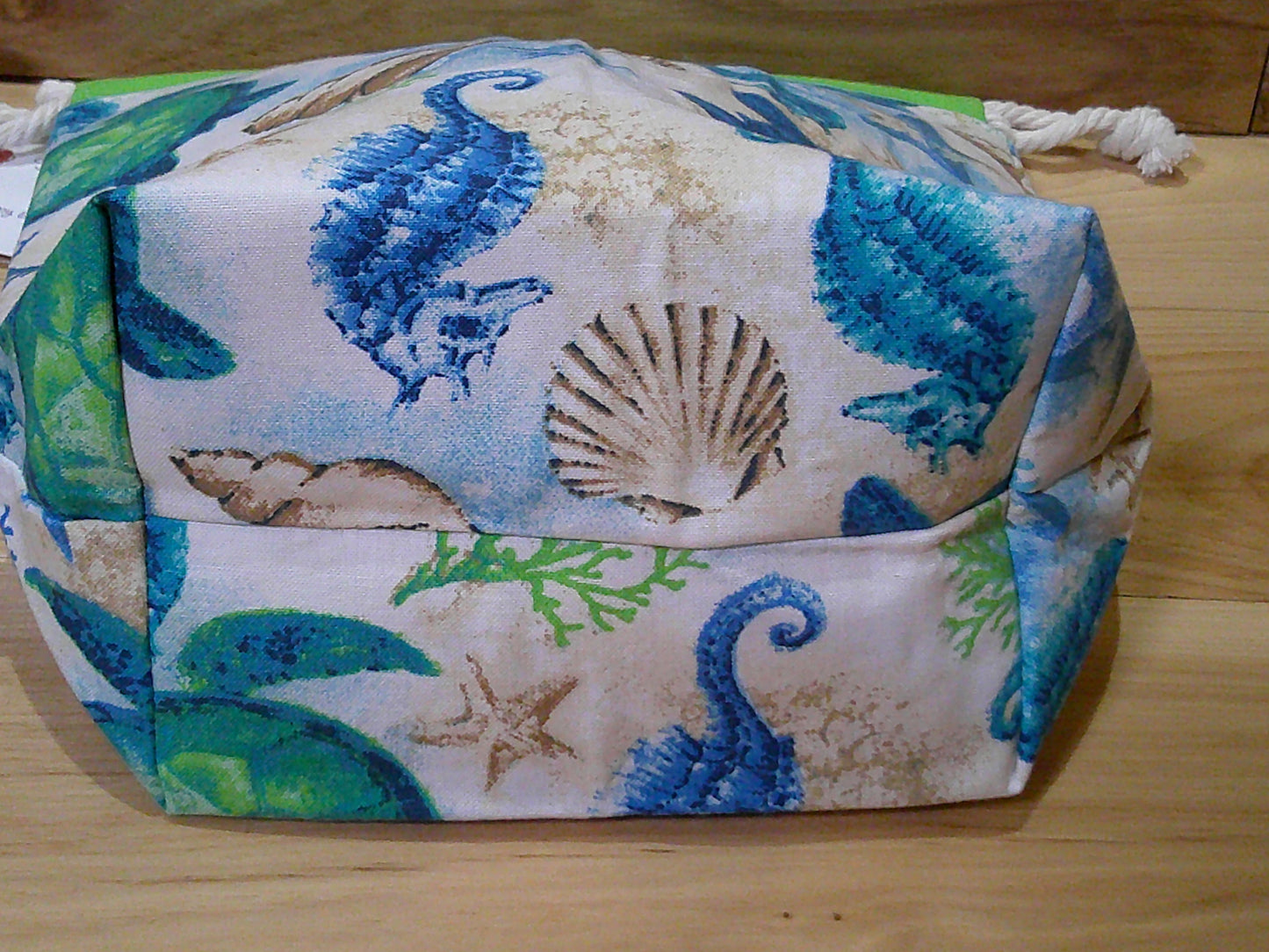 Sea shore ~ turtle~ seahorse ~ star fish~ Shell ~ project bag