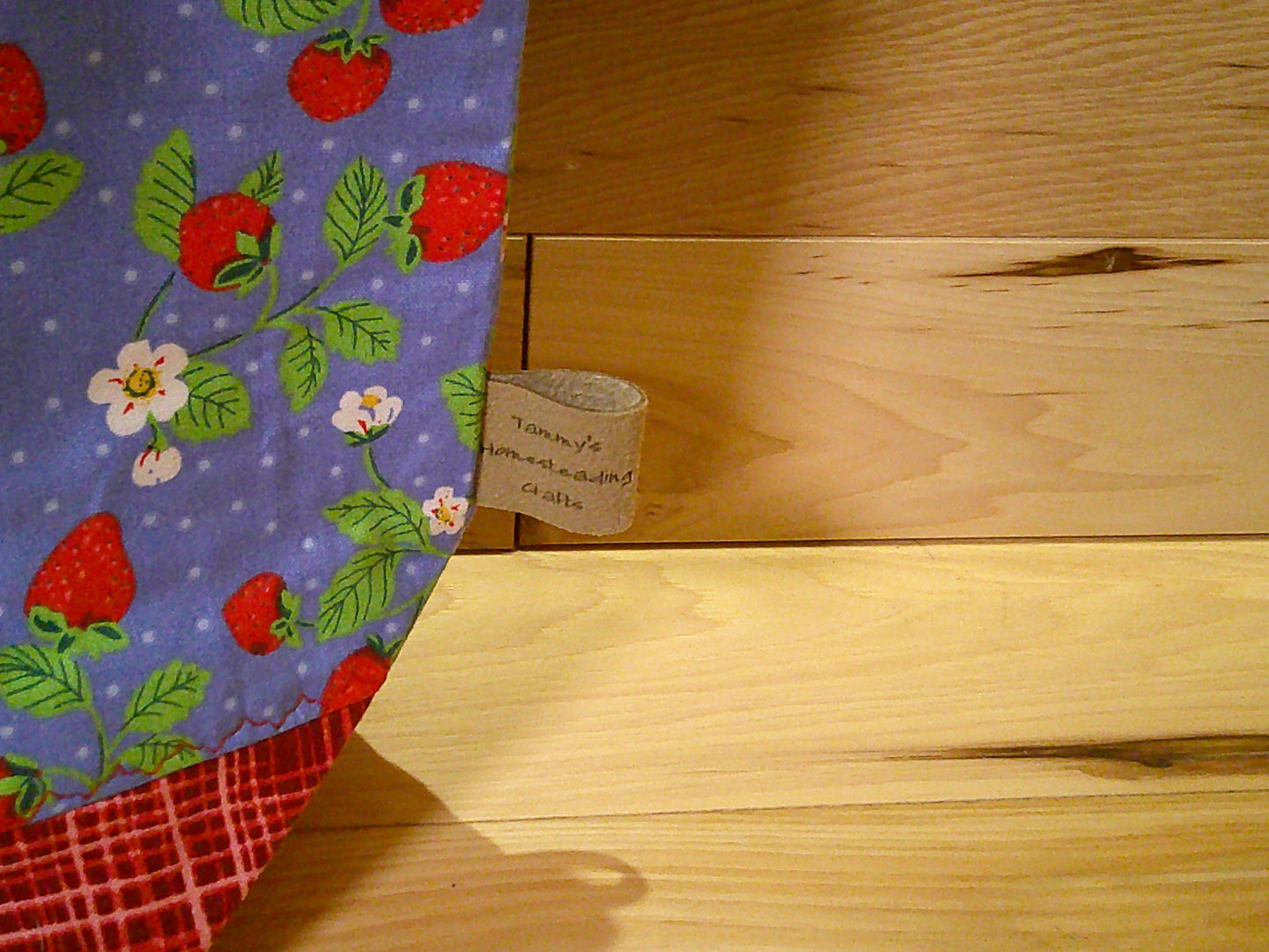 Strawberries on the vine ~ project bags