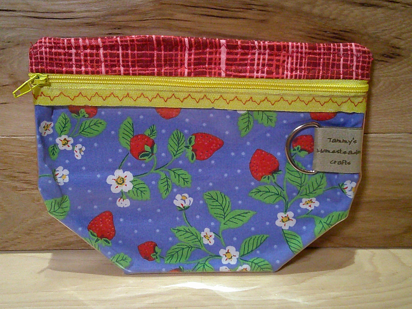 Strawberries on the vine ~ project bags