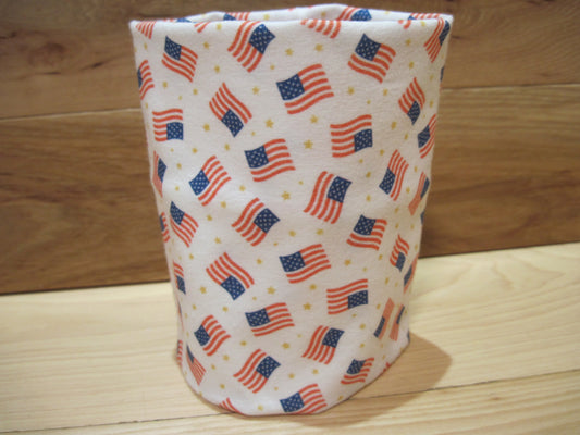 Skein/yarn cozies white w/ American Flags