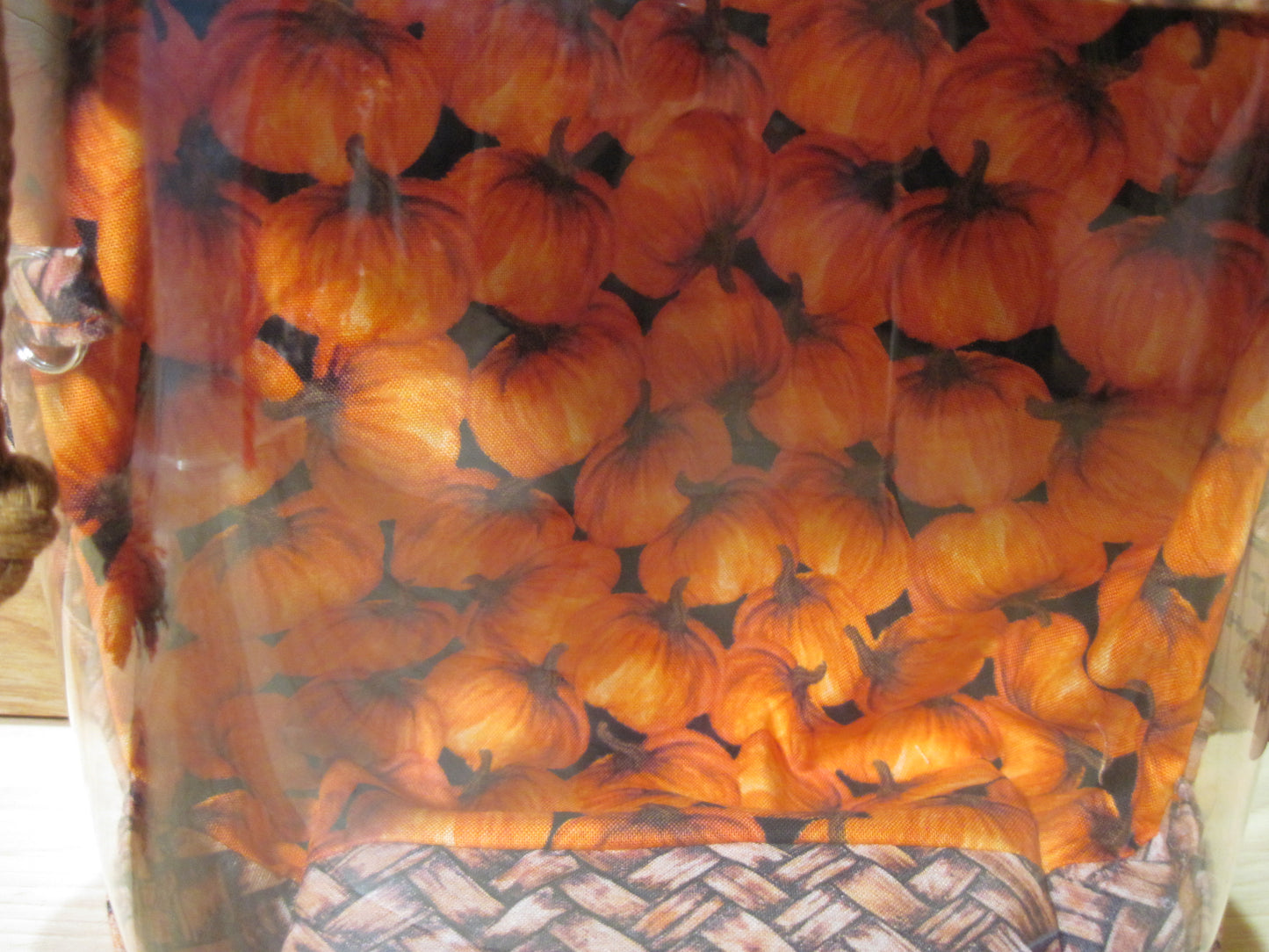 Small Window Drawstring ~ Pumpkins w/ basket weave fabric project bag