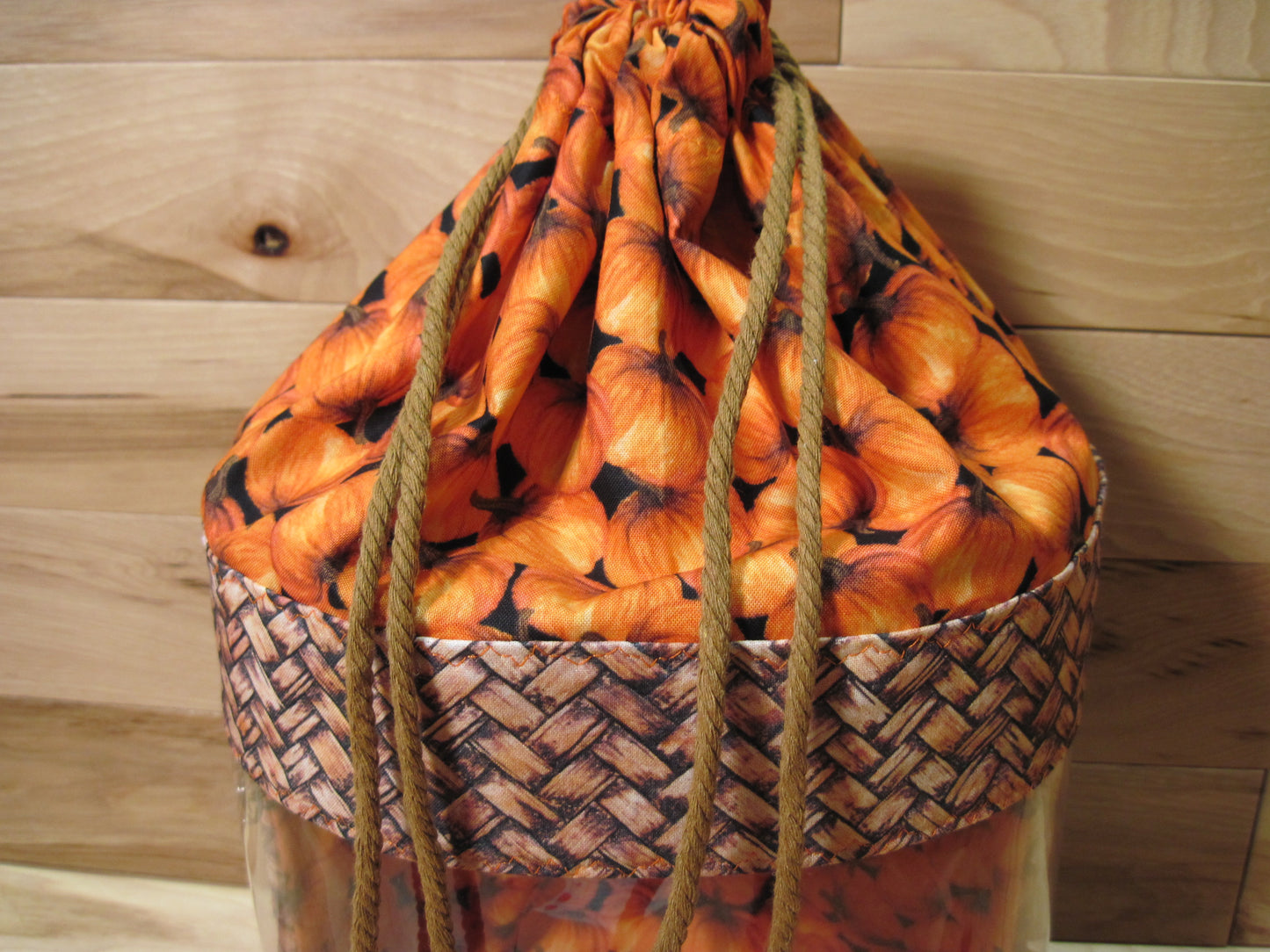 Medium Window Drawstring ~ w/ pumpkins & basket weave fabric project bag
