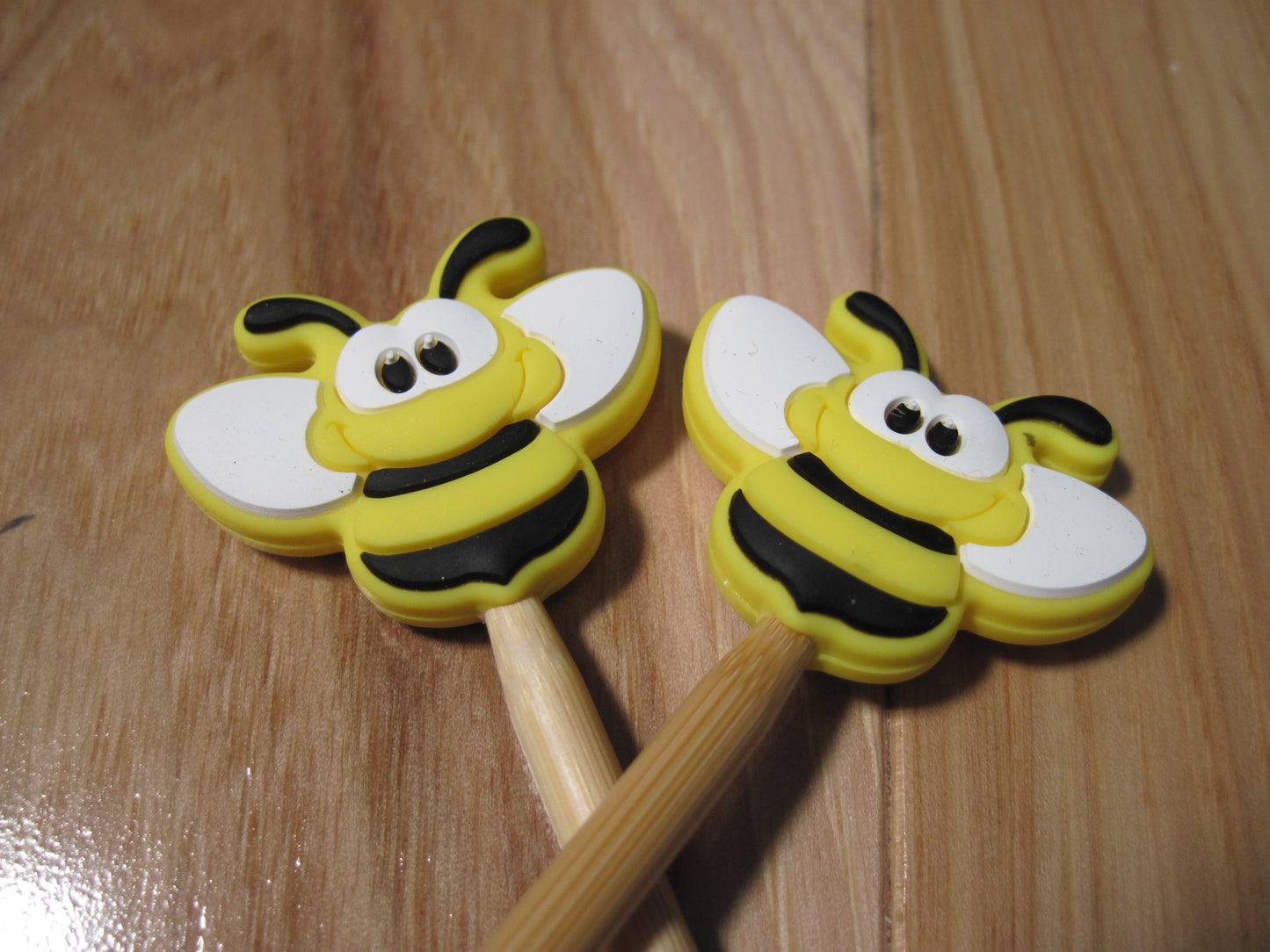 Bee ~ stitch stoppers