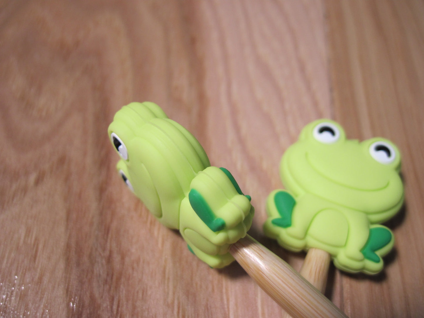 Frog ~ stitch stoppers
