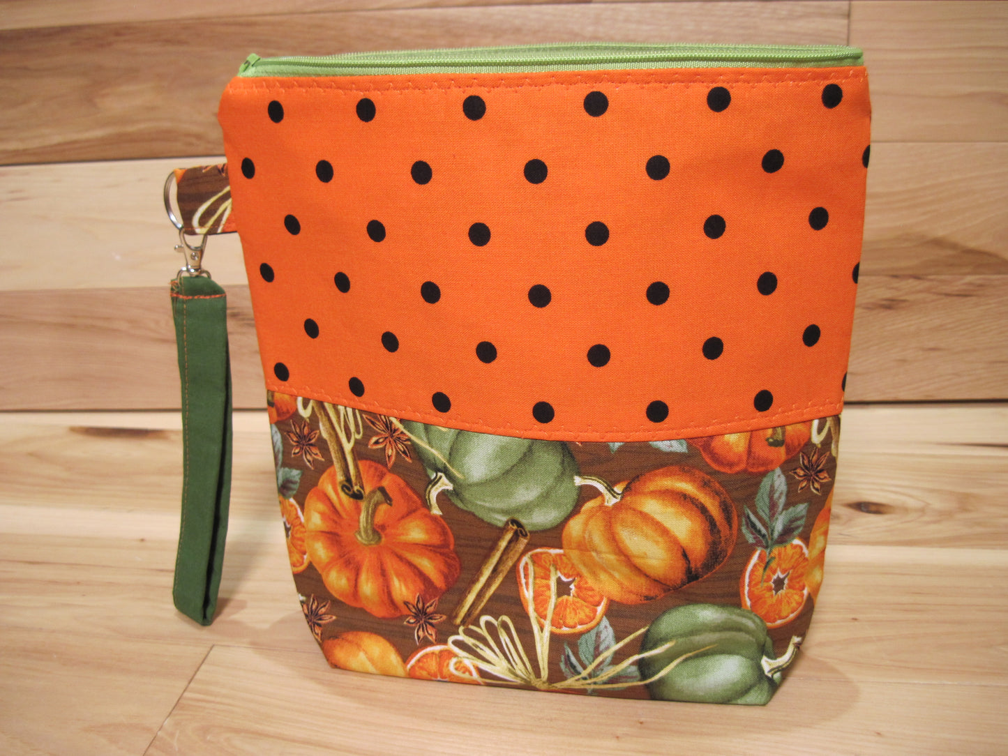 Small Pumpkin with Orange & black polka dots project bag