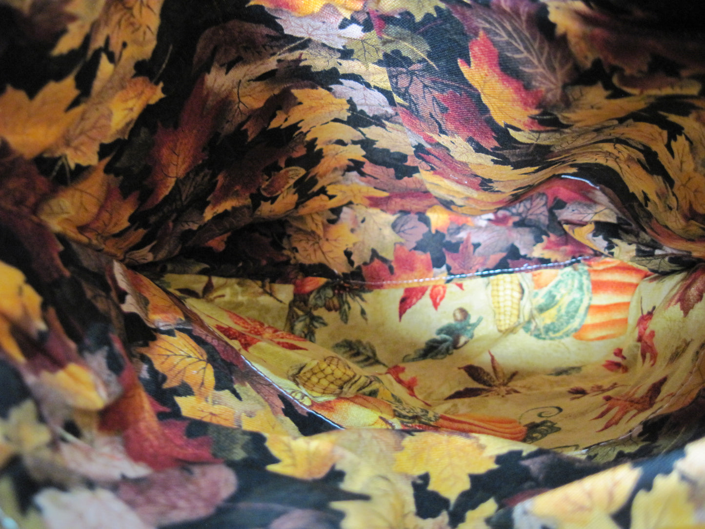 Small Leaves & Pumpkins project bag