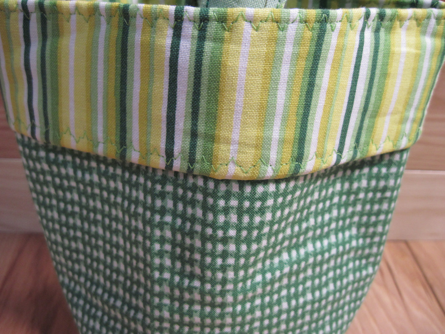 Wrist-Yarn Bag St. Patty's Day w/ plaid & stripes & shamrock handle